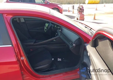 2021 Hyundai Elantra Sel z USA, uszkodzony, nr VIN 5NPLN4AG1MH040985